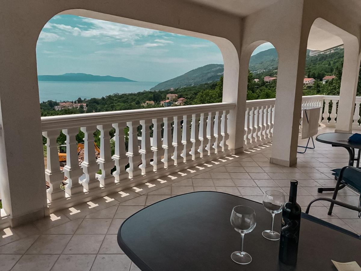 Apartments Villa Chiara Opatija Ičići Exterior foto